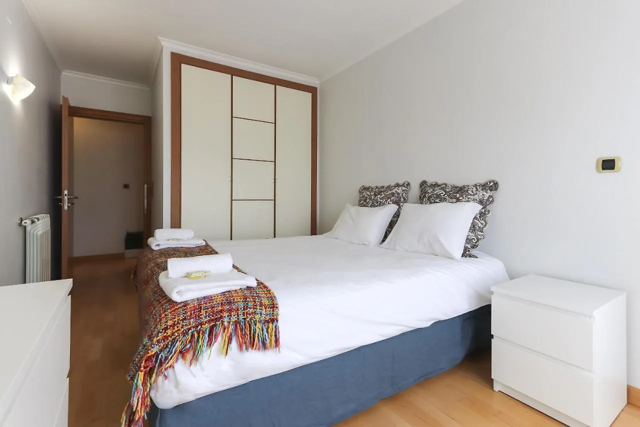 Modern Bela Vista By Homing Apartment Lisbon